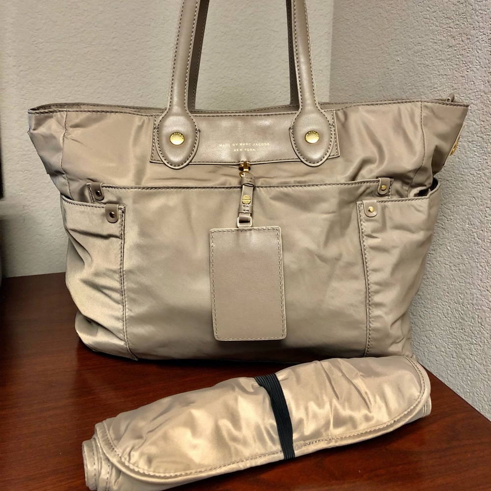 Marc Jacobs Preppy Nylon Eliz-A-Baby Diaper Bag